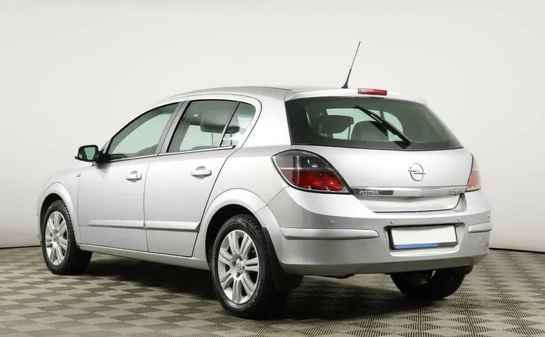 Opel Astra H Рестайлинг
