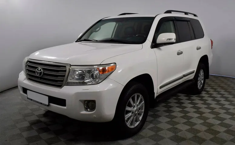 Toyota Land Cruiser 200
