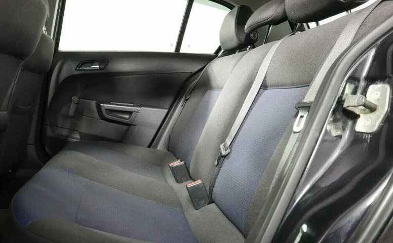 Opel Astra 1.6 Робот