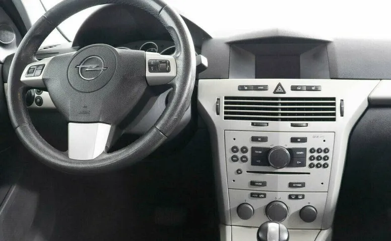 Opel Astra 1.6 Робот