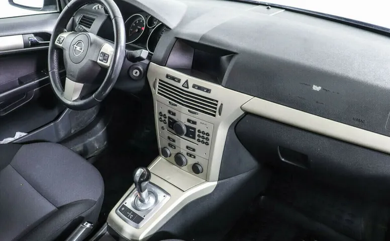 Opel Astra H Рестайлинг
