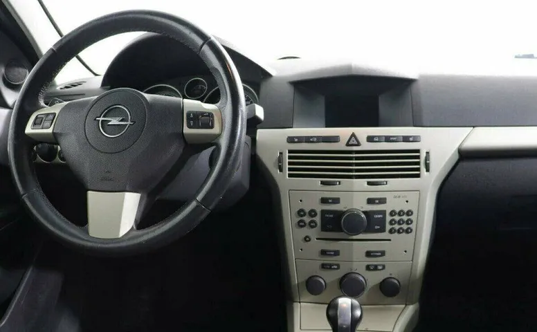 Opel Astra 1.6 Робот