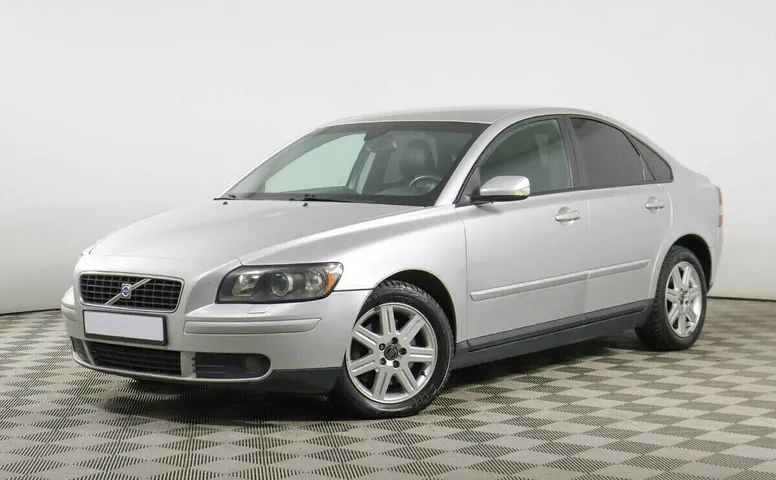 Volvo S40 II