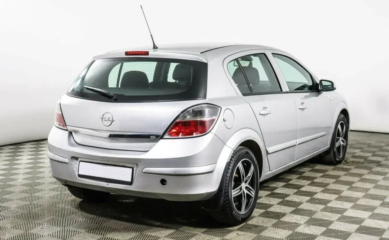 Opel Astra H Рестайлинг