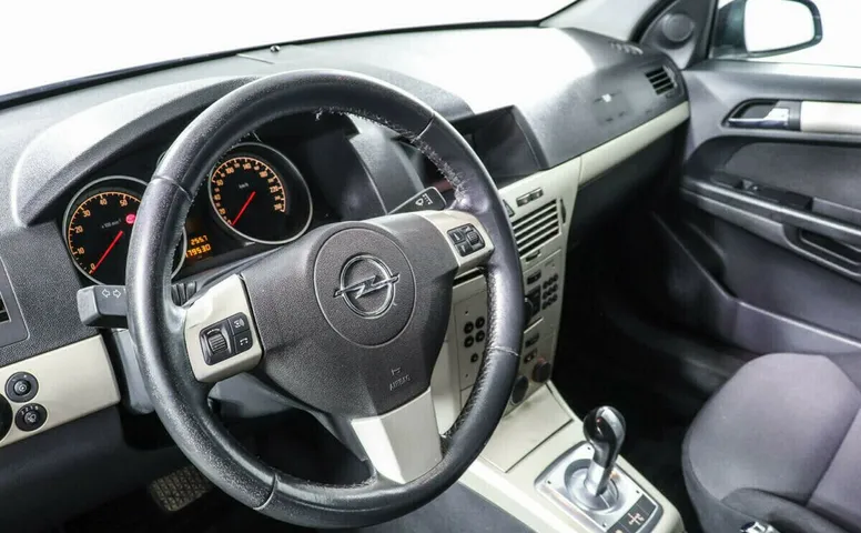 Opel Astra H Рестайлинг