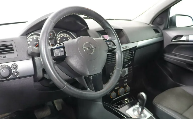 Opel Astra H Рестайлинг