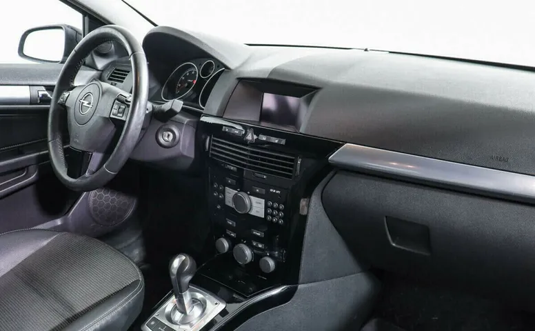 Opel Astra H Рестайлинг