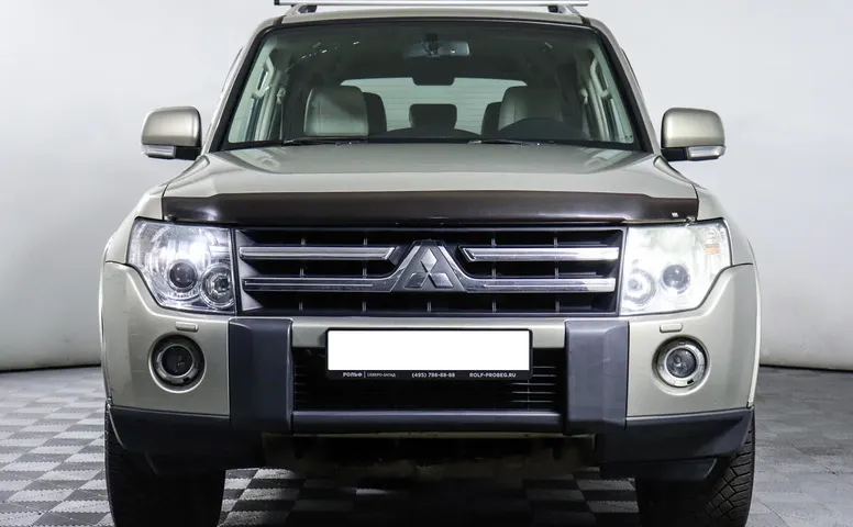 Mitsubishi Pajero IV