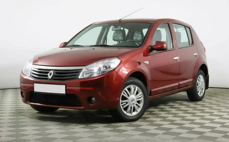 Renault Sandero 1.6 Автомат