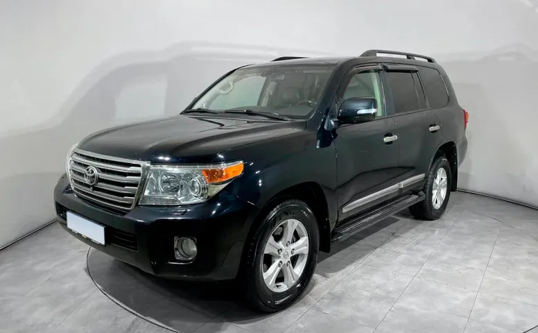 Toyota Land Cruiser 200