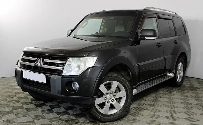 Mitsubishi Pajero IV