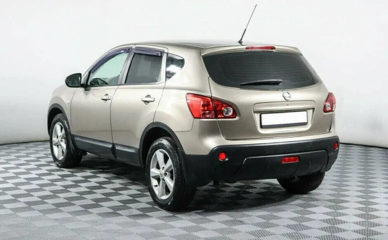 Nissan Qashqai 2.0 Вариатор